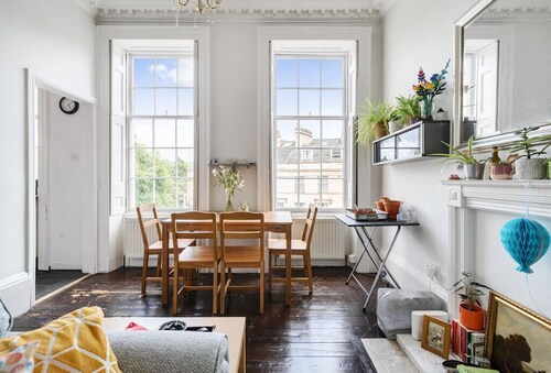 Cozy & Modern 1-Bed Retreat in the Heart of South County Dublin