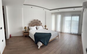 3 makuuhuonetta, silitysrauta/-lauta, Wi-Fi, vuodevaatteet