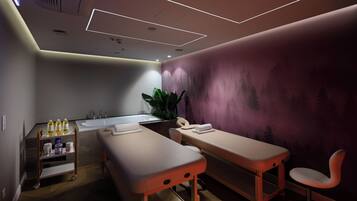 2 treatment rooms, massages