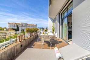 Outdoor dining - Le Boréal penthouse, terrasse et vue panoramique (Cannes)