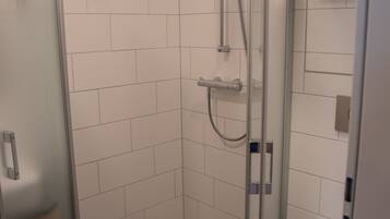 Eenpersoonskamer | Badkamer
