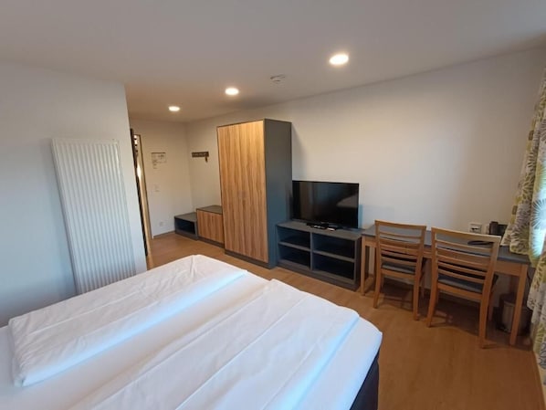 Double Room | Free WiFi