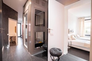 3 bedrooms, iron/ironing board, Internet, bed sheets