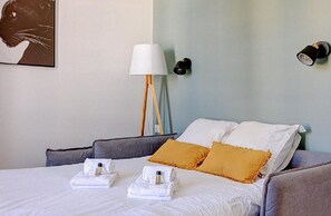 1 bedroom, iron/ironing board, Internet, bed sheets