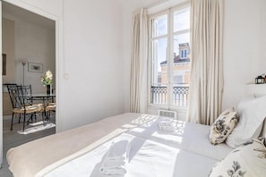 2 bedrooms, Internet, bed sheets