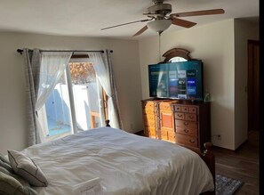 1 habitación, escritorio, tabla de planchar con plancha y wifi gratis