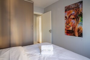 Free WiFi - 2BR apt 150m Beach Balneario Camboriu Esd143 (Balneário Camboriú)