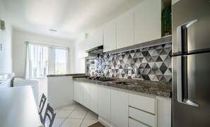 Departamento básico | Cocina privada