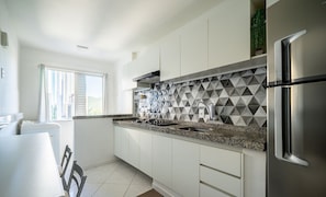 Basic Apartment | Private kitchen