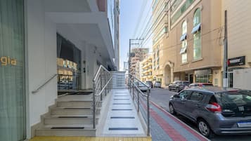 Basic Apartment | Exterior detail