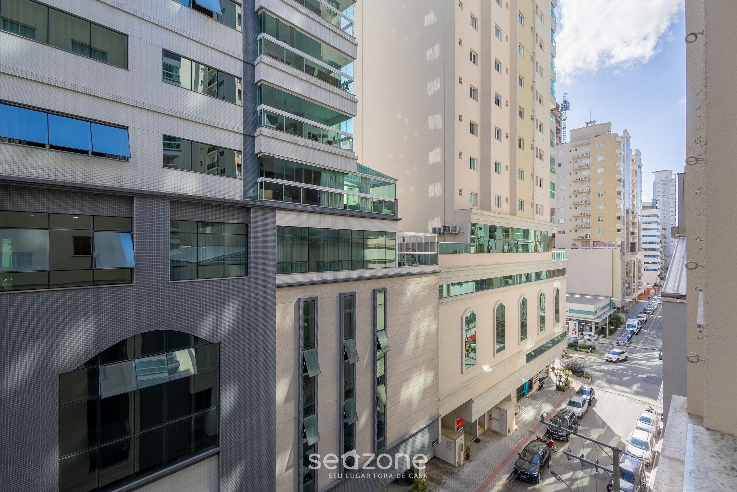 基础公寓 | 外观