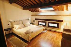 2 bedrooms, iron/ironing board, free WiFi, bed sheets - Attico Baggio (Bassano del Grappa)