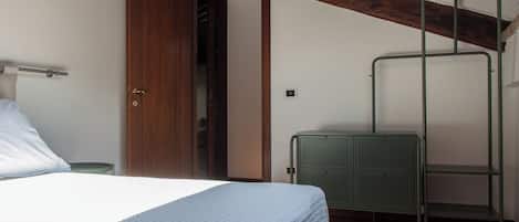 2 chambres, fer et planche Ă repasser, Wi-Fi gratuit, draps fournis