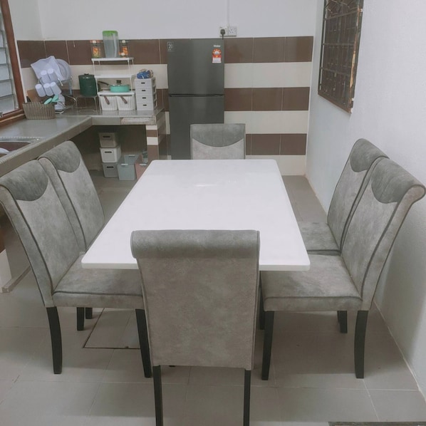 House, 3 Bedrooms, Accessible | Dining