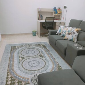 House, 3 Bedrooms, Accessible | Living room