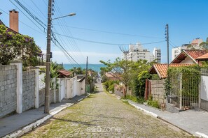 Basic Apartment | Property grounds - PSN - Apartments Close to Cabecudas Beach (Itajai)