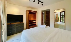 Basic Apartment | 2 bedrooms - PSN - Apartments Close to Cabecudas Beach (Itajai)