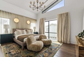 4 habitaciones, tabla de planchar con plancha y wifi gratis