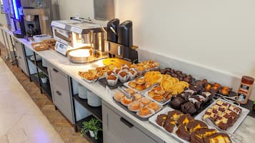 Daily buffet breakfast for a fee