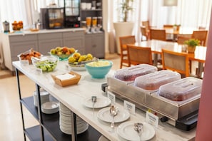 Petit déjeuner buffet compris tous les jours