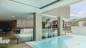 Departamento básico | Alberca | Alberca al aire libre