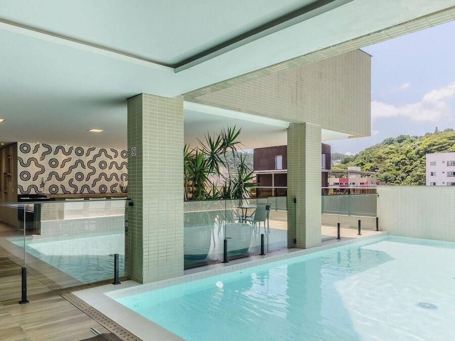 Leilighet – basic | Basseng | Utendørsbasseng