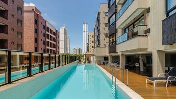 Piscina externa