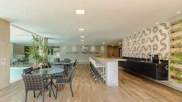 Departamento básico | Restaurantes