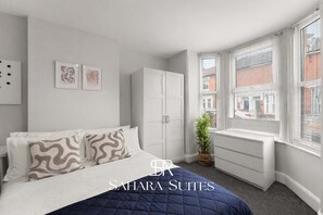 Unclassified image, 2 of 30, button