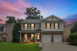 House, 4 Bedrooms | Exterior