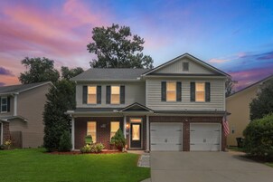 House, 4 Bedrooms | Exterior