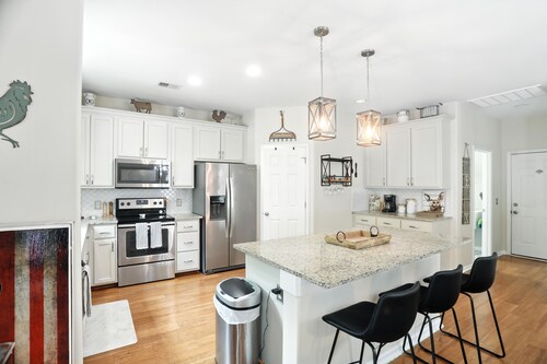 Lowcountry Luxury Near Palmetto Bluff 4 Bedroom Home