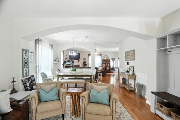 House, 4 Bedrooms | Interior - Lowcountry Luxury Near Palmetto Bluff 4 Bedroom Home (Bluffton)