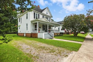 Maison, 4 chambres | Extérieur