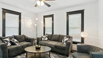 House, 4 Bedrooms | Living area | Smart TV, streaming services