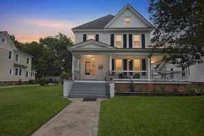 House, 4 Bedrooms | Exterior