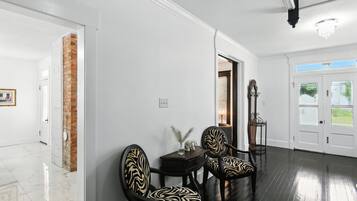 House, 4 Bedrooms | Bahagian dalam