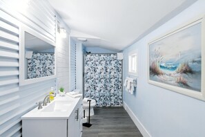 Casa, 4 camere da letto | Bagno | Asciugamani, shampoo