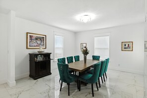 Dining - Historic Elegance In The Heart Of Elizabeth City 4 Bedroom Home (Elizabeth City)