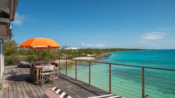 Villa, 3 Bedrooms | Outdoor dining