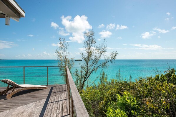 Villa, 3 Bedrooms | Property grounds