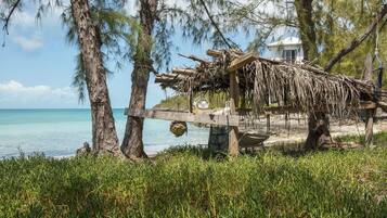 Villa, 3 Bedrooms | Beach