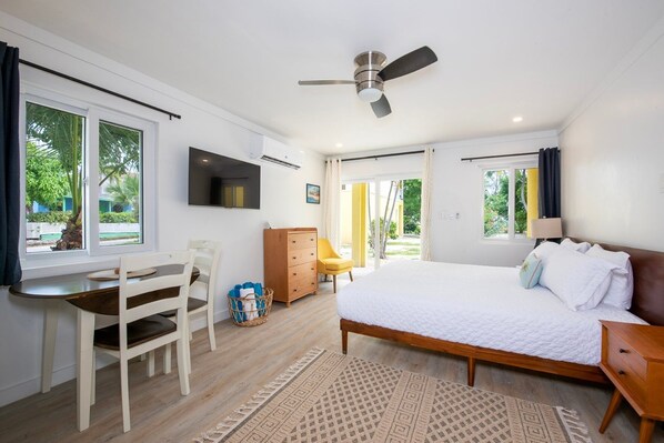 Condo, 1 Bedroom | 1 bedroom, free WiFi