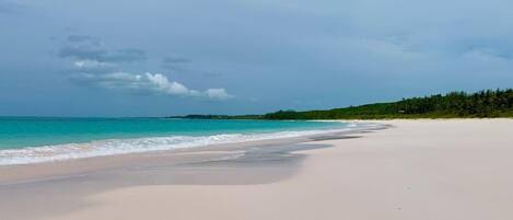 House, 1 Bedroom | Beach