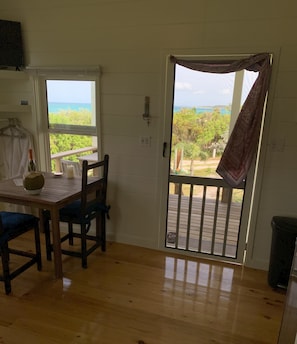 House, 1 Bedroom | Dining
