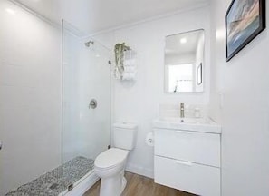 Condo, 1 Bedroom | Bathroom | Towels