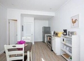 Condo, 1 Bedroom | Private kitchen | Fridge, oven, coffee/tea maker, toaster