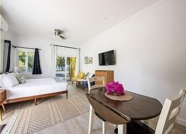 Condo, 1 Bedroom | 1 bedroom, free WiFi