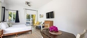 Laughing Bird Studio #4 - Brand New Stylish Studio, Pool, Beach 1 Bedroom Condo