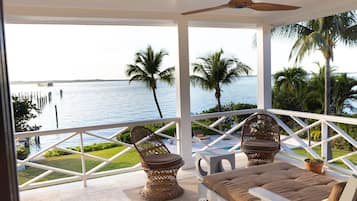 House, 5 Bedrooms | Teres/patio